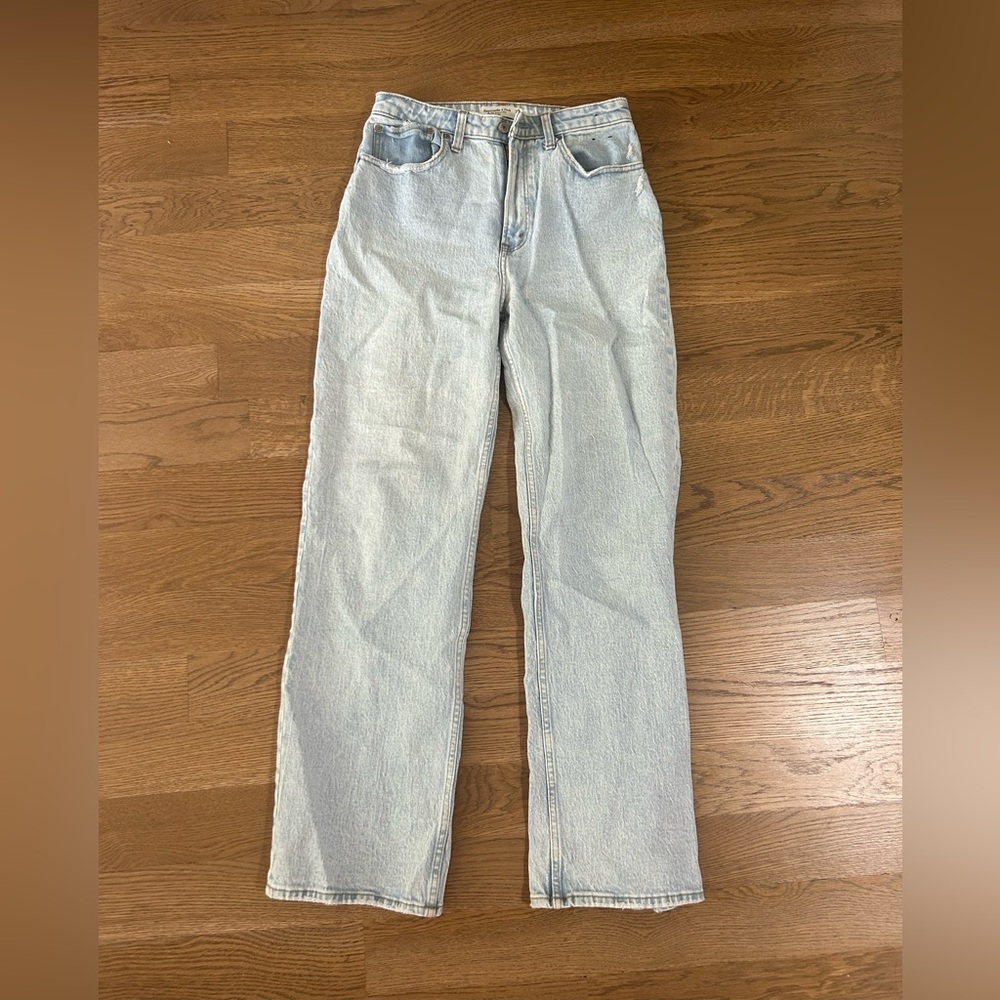 Abercrombie Curve Love High Rise Relaxed 90s Jean